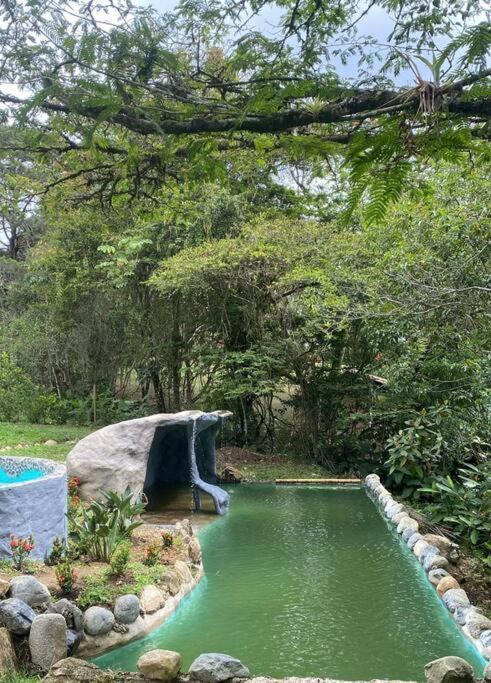 El Eden; Un Paraiso Irresistible. Barbosa  Εξωτερικό φωτογραφία