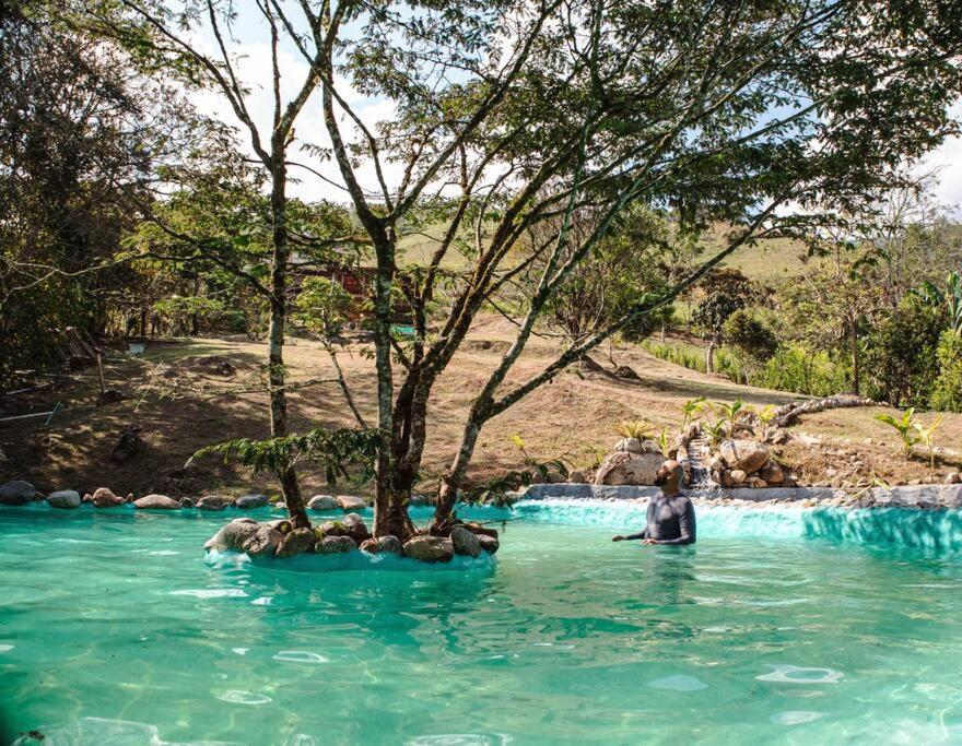 El Eden; Un Paraiso Irresistible. Barbosa  Εξωτερικό φωτογραφία